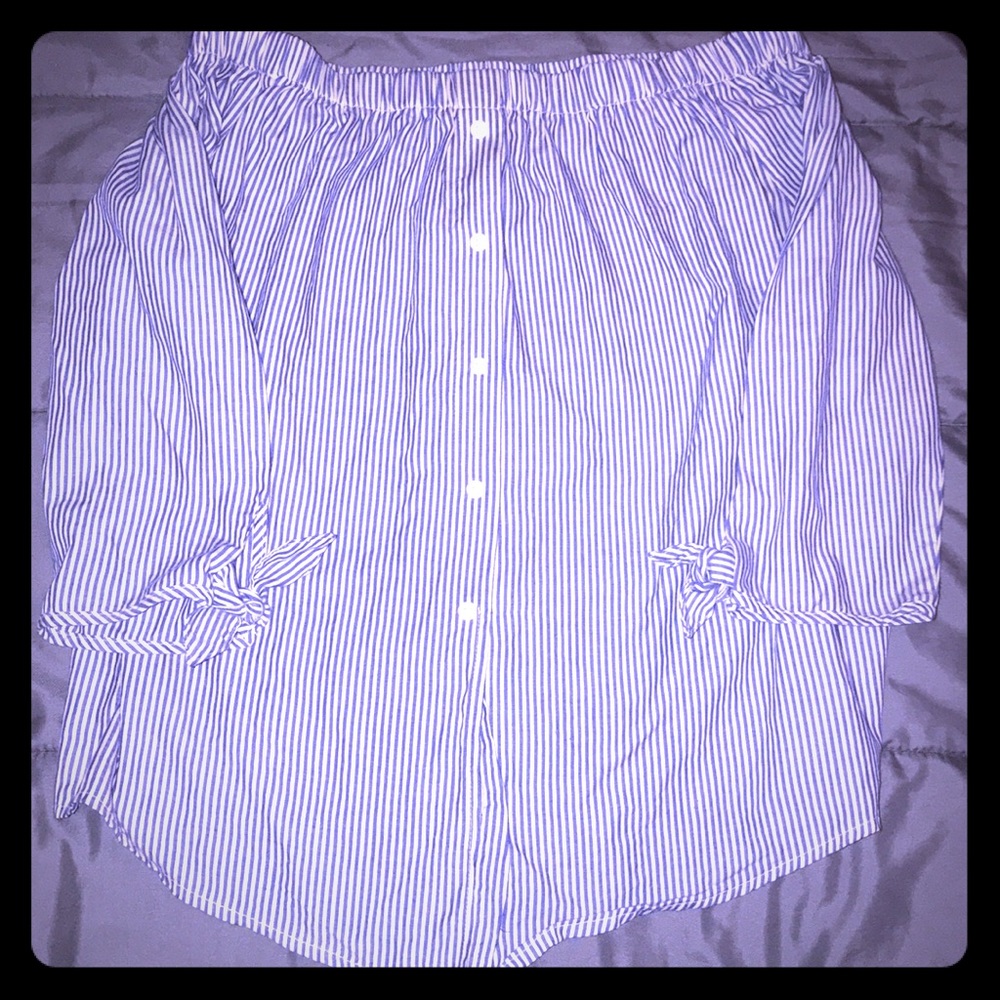 off the shoulders strip shirt.